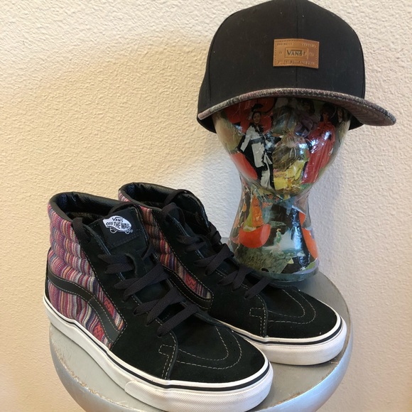 Vans Shoes - Vans bundle shoes 7.5 and SnapBack hat